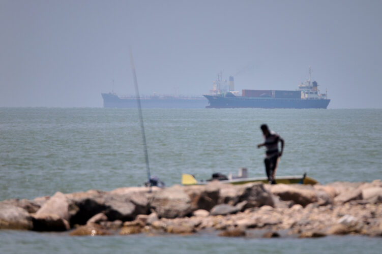 US airstrikes again hit Iran as Tehran strikes Bahrain and Kuwait, further imperiling interim deal